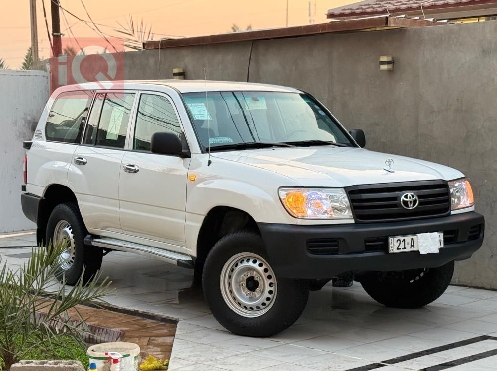 تۆیۆتا لاند کروزەر